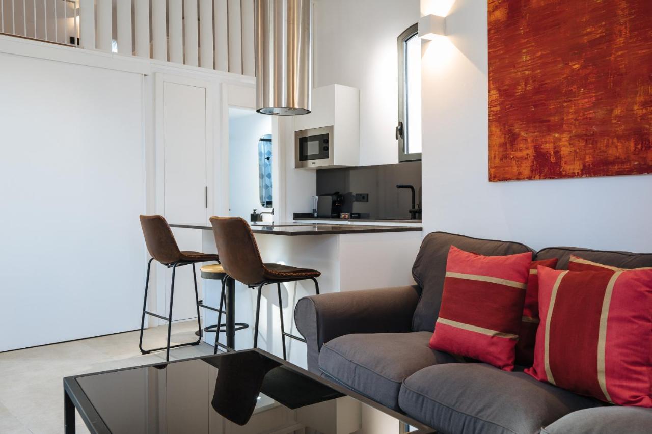 Apartamentos Montevideo 6 塞维利亚 外观 照片