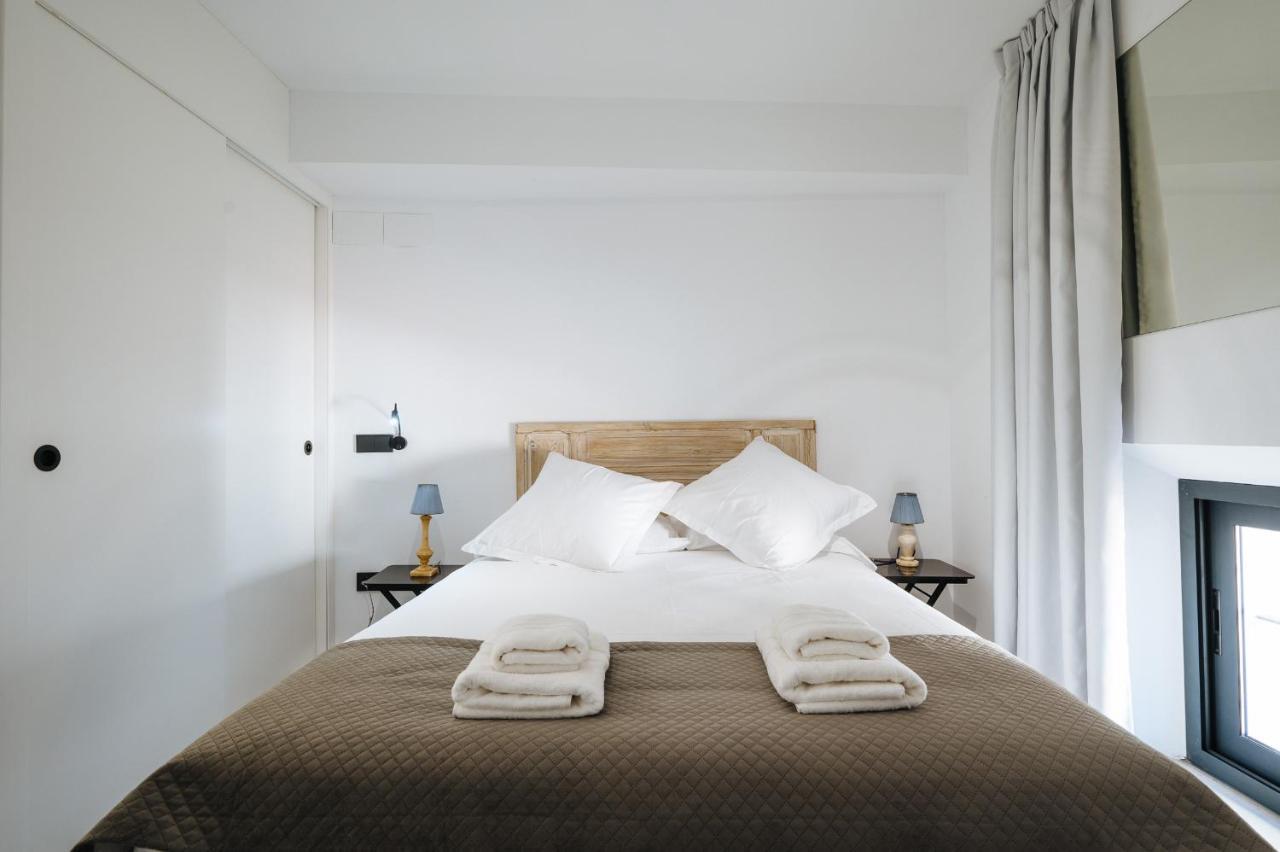Apartamentos Montevideo 6 塞维利亚 外观 照片