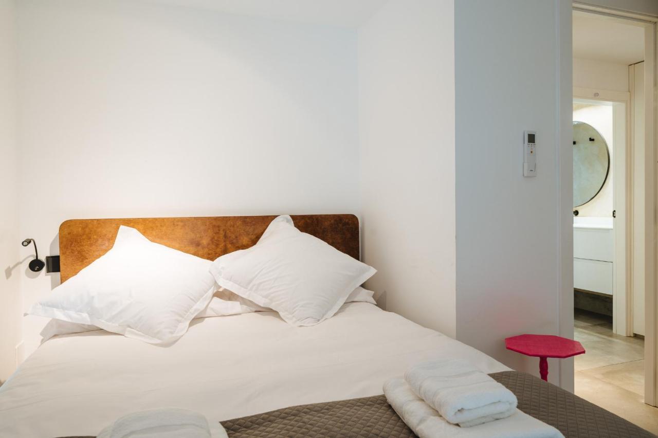 Apartamentos Montevideo 6 塞维利亚 外观 照片