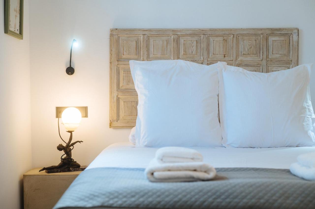 Apartamentos Montevideo 6 塞维利亚 外观 照片